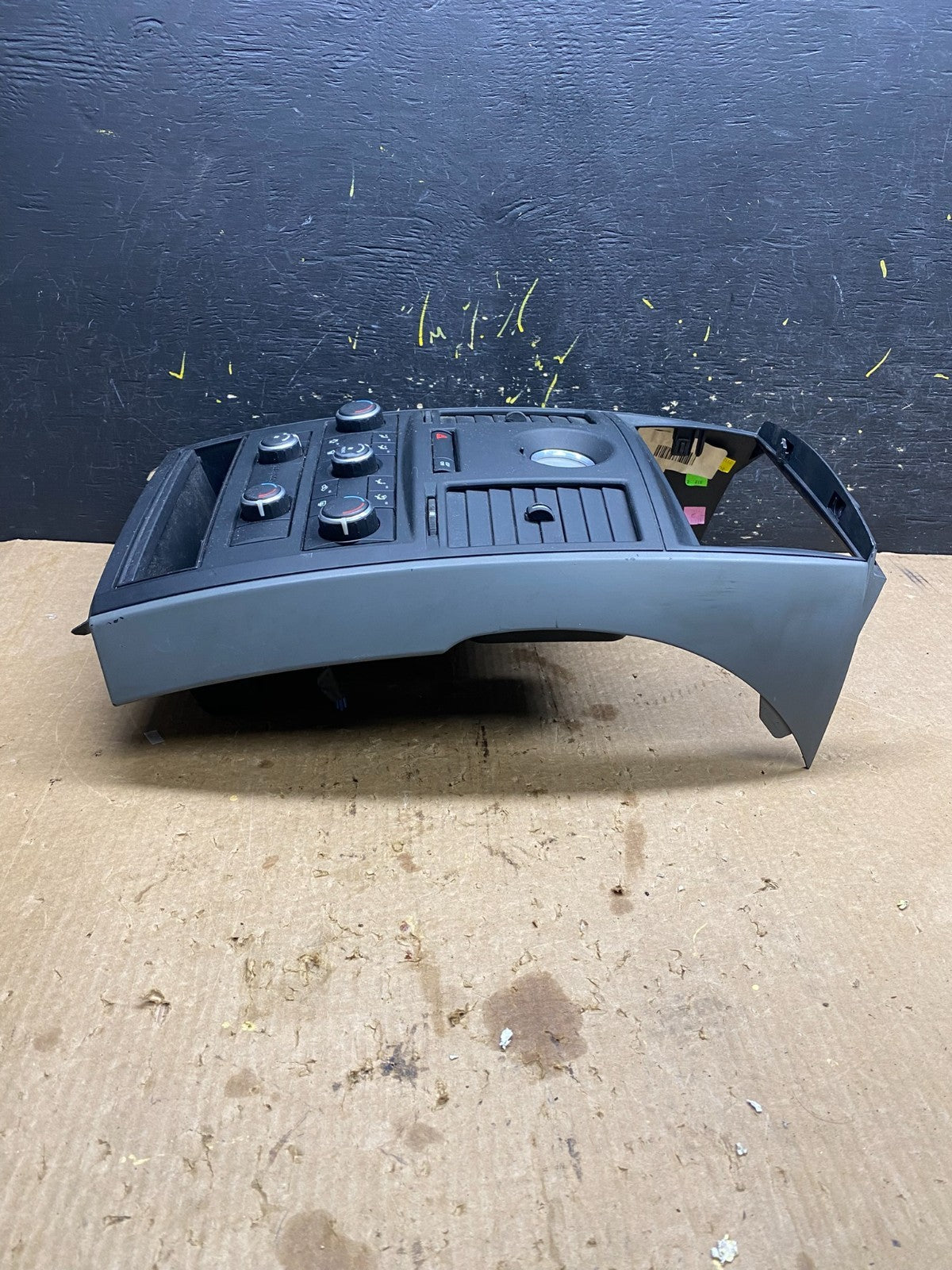 2008-2010 Chrysler Town Country Climate Control Panel Center Dash Trim z4469 DG3