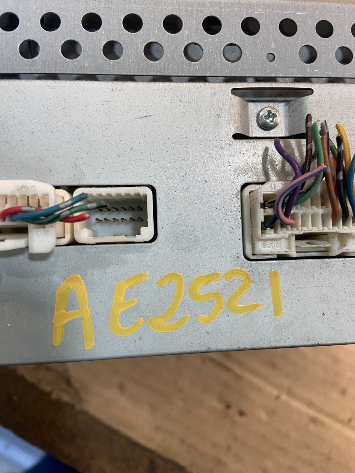 1999 to 2003 Toyota Tundra Sequoia AM/FM Radio Cassete Player AE2521 DG7