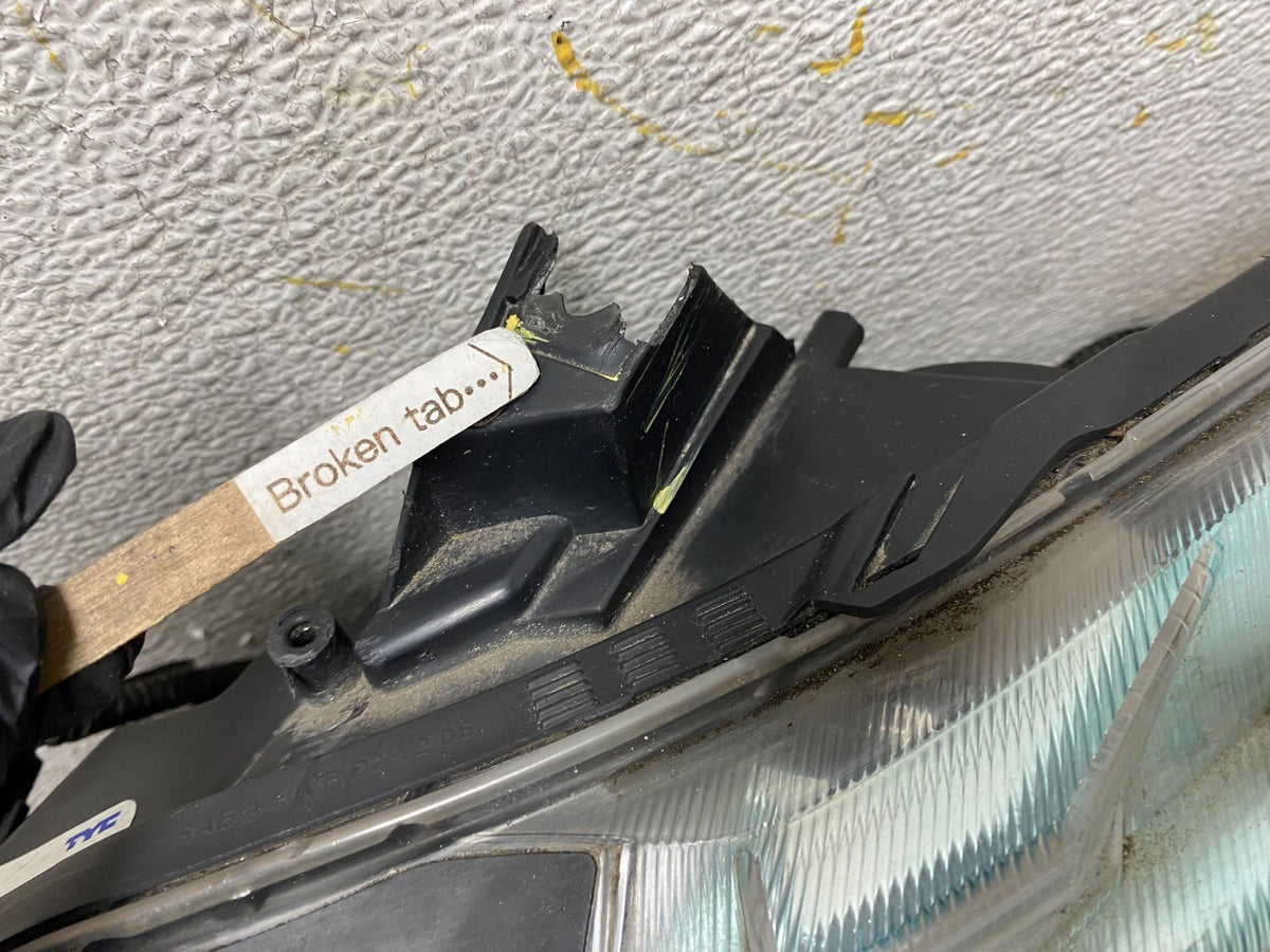 2010 - 2011 Honda Insight Left Driver LH Halogen Headlight AH4047 DG4