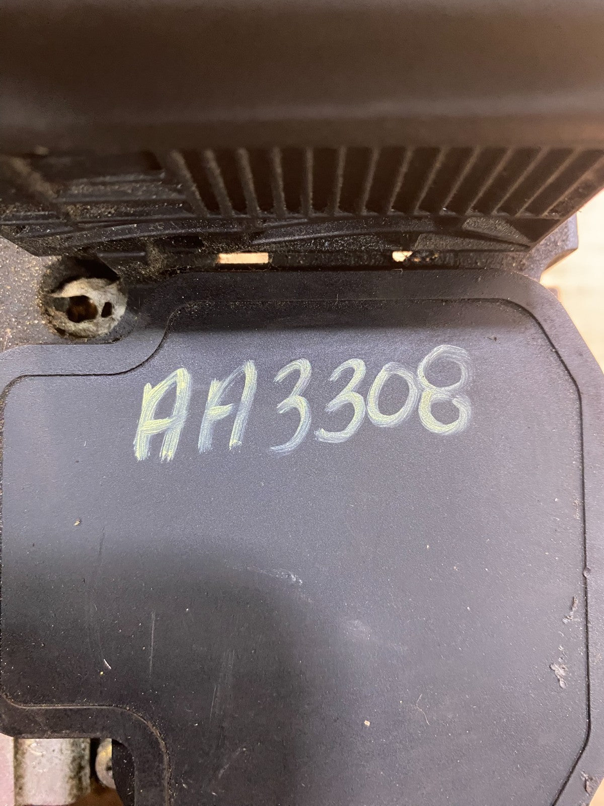 1998 1999 Mercedes E300 E320 ABS Anti Lock Brake Pump Module AA3308 DG8