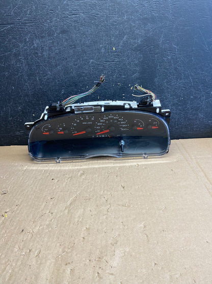 2006 Ford E350 Gauge Speedometer Cluster AI6422 DW0