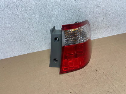 2005 2006 2007 Honda Odyssey Right Passenger RH Side Tail Light AE5030 LK2