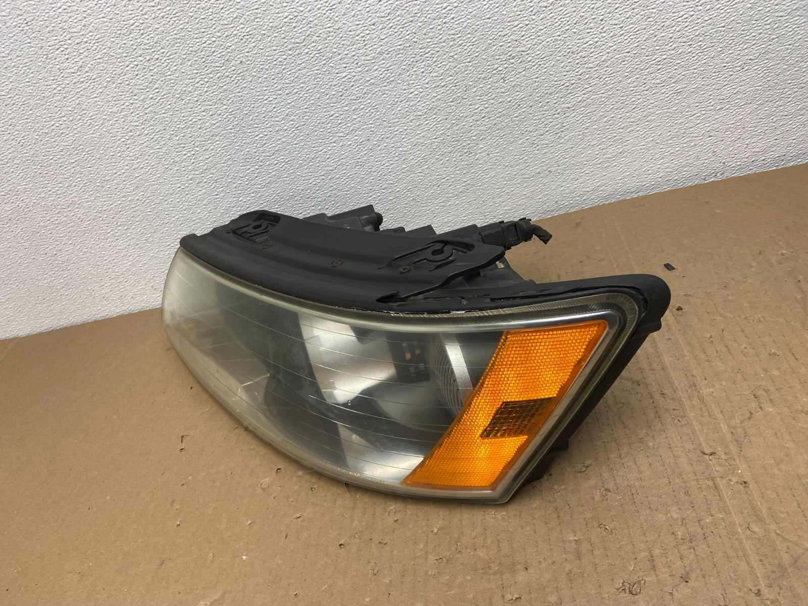 2006 to 2008 Hyundai Sonata Left Driver LH Side Headlight Halogen Oem AB6600 DW1