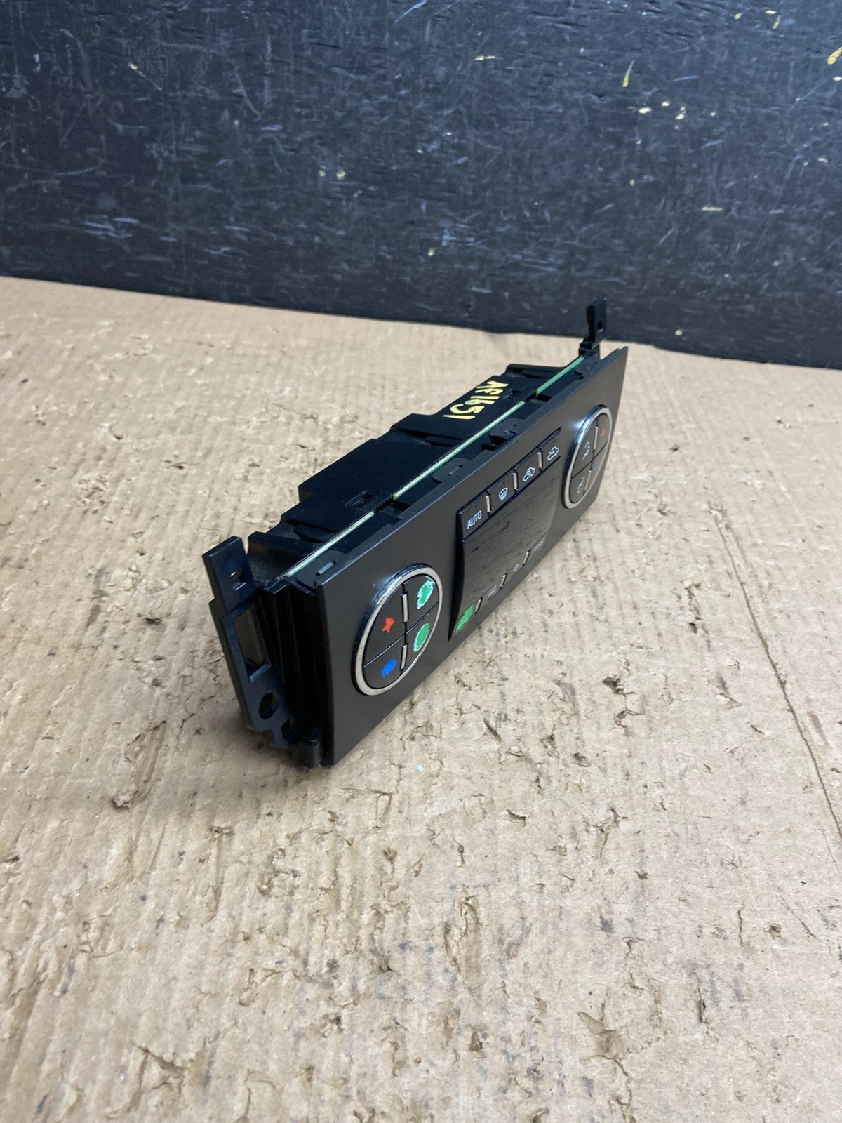 2010-2011 GMC Sierra Chevy Silverado A/C AC Climate Control A/C AF1651 DG2