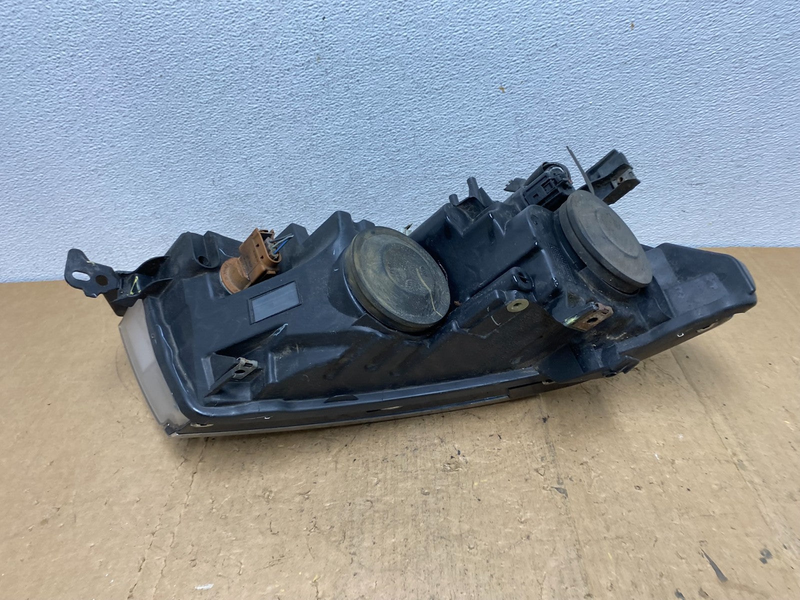 2006 to 2009 Lincoln MKZ Zephyr Left Driver Headlight Halogen AD0546 DW6