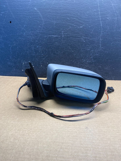 2001 to 2006 BMW 325i Right Passenger Side View Door Mirror AF4066 DG8