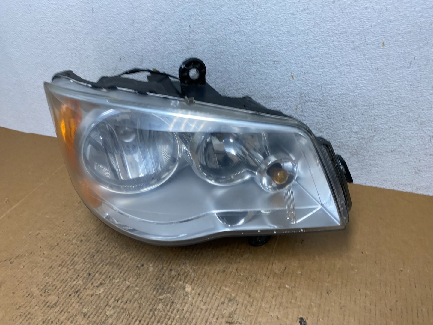 2011 to 2016 Chrysler Town and Country Right Passenger Headlight AE1674 DW1