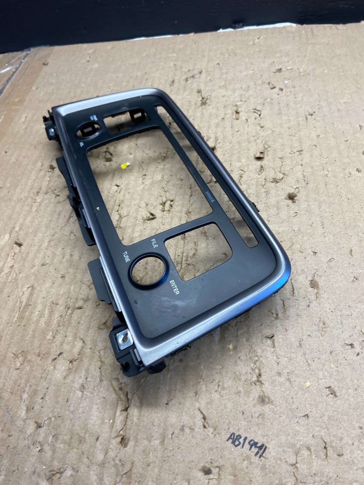 2016 to 2018 Kia Optima Front  Dash Radio Bezel Trim Air Vent OEM AB5716 DG2