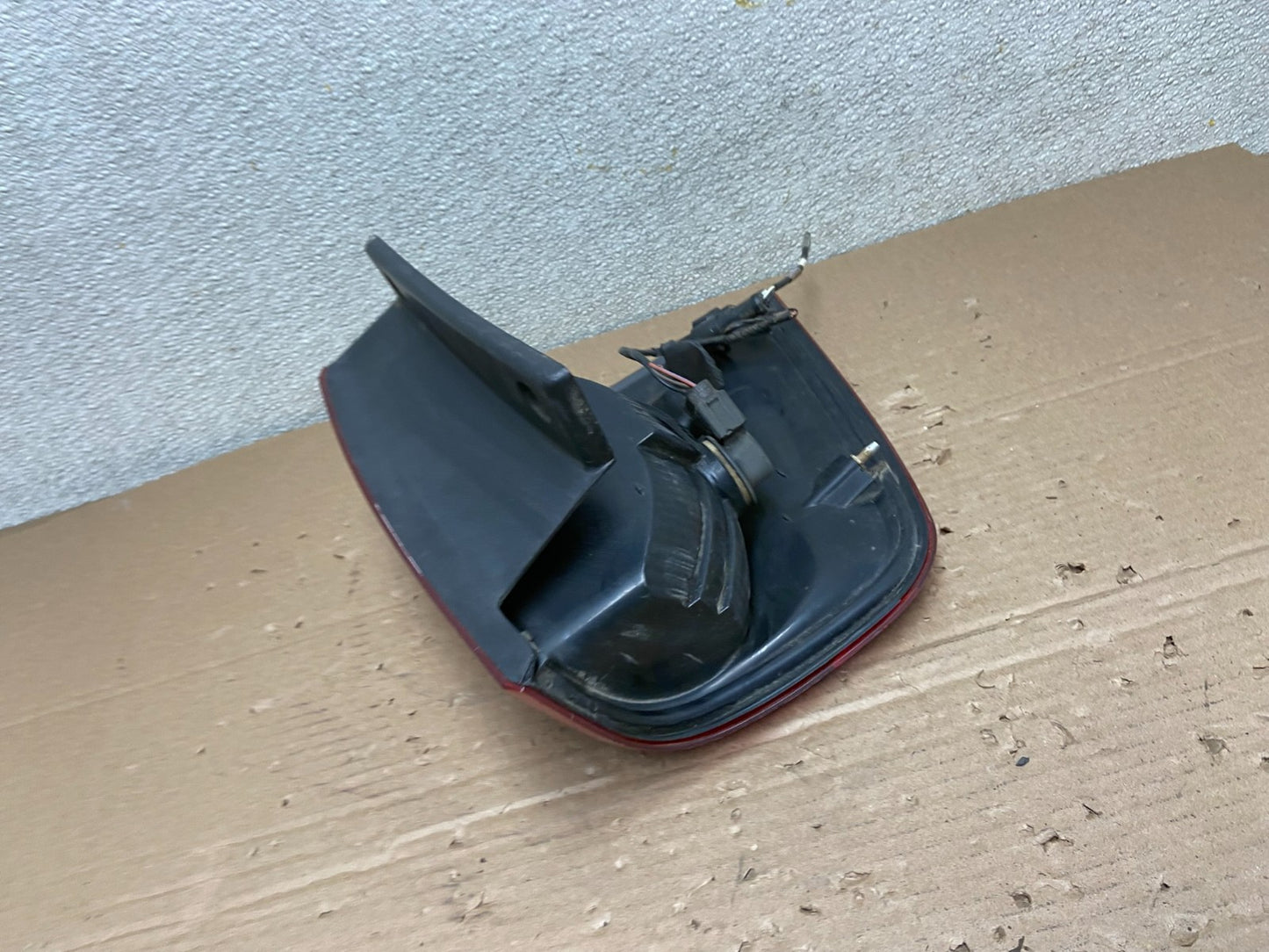 2003 to 2006 Lincoln Navigator Right Passenger Side Tail Light Oem AB1442 LK6