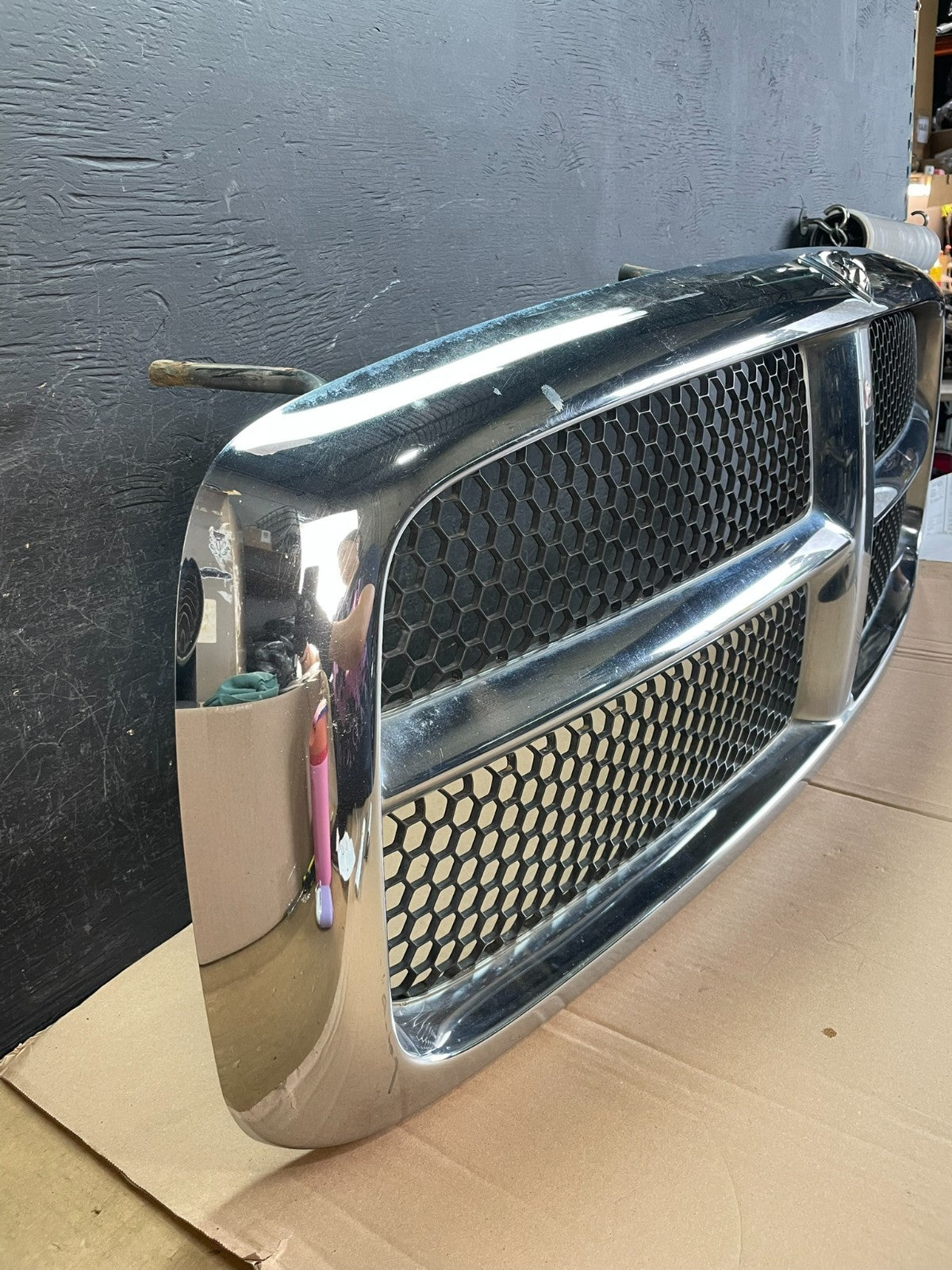 2002 2003 2004 2005 Dodge Ram 1500  Upper Front Grill Grille AD8302 DG2