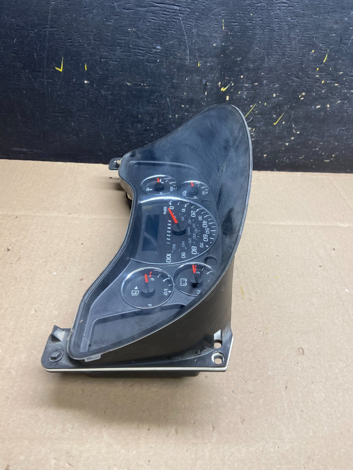 2008 2009 2010 Chevrolet Express Speedometer Cluster Gauge OEM T9175 DG2