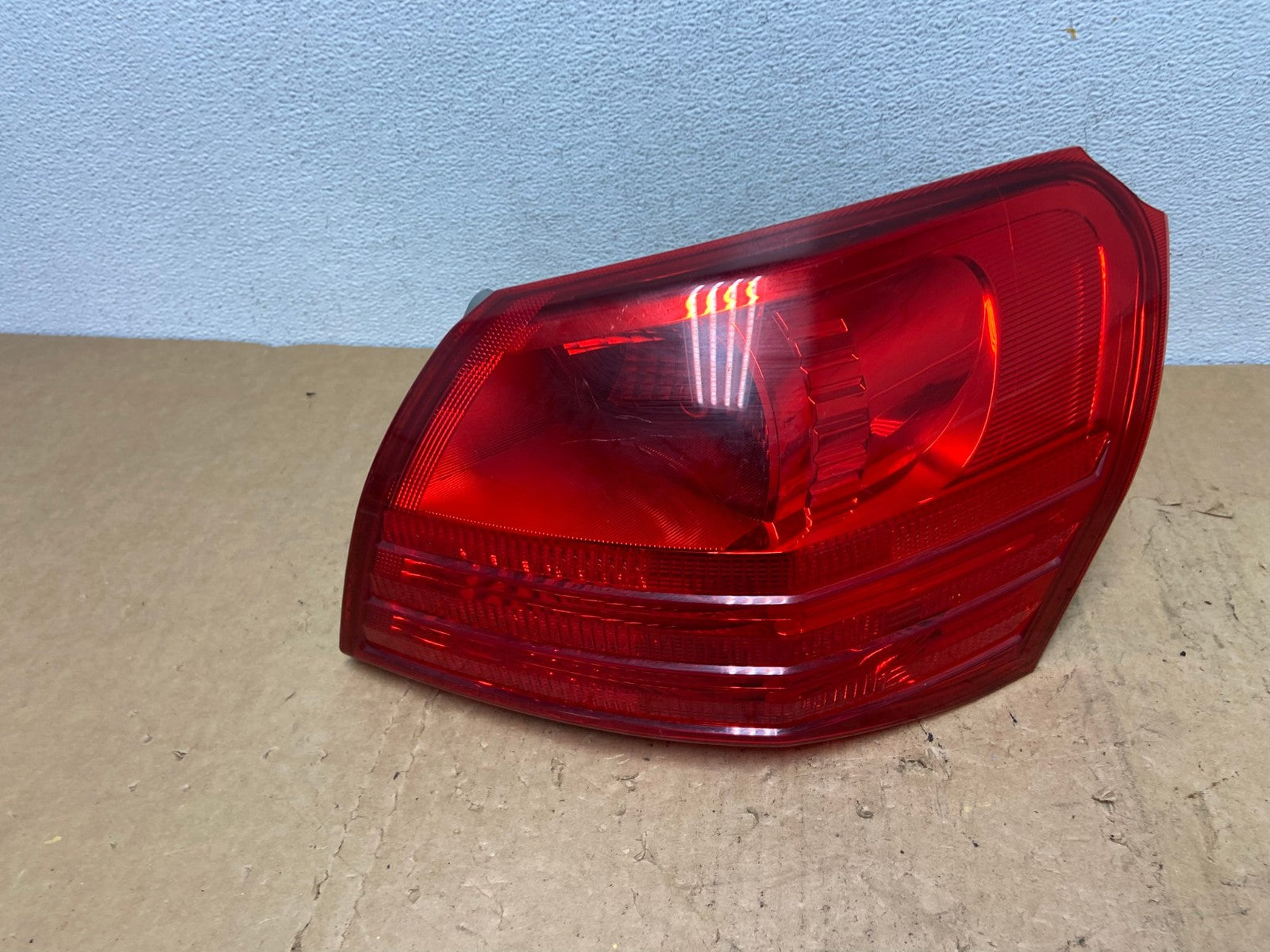 2008 to 2015 Nissan Rogue Right Passenger Rh Side Tail Light AD1372 LK0