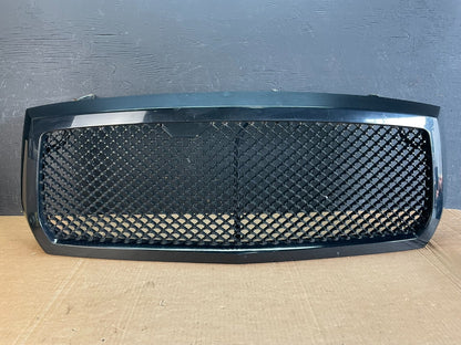 2005 to 2007 Dodge Dakota Chrome Front Upper Grill Grille Aftermarket AE8419 DG0