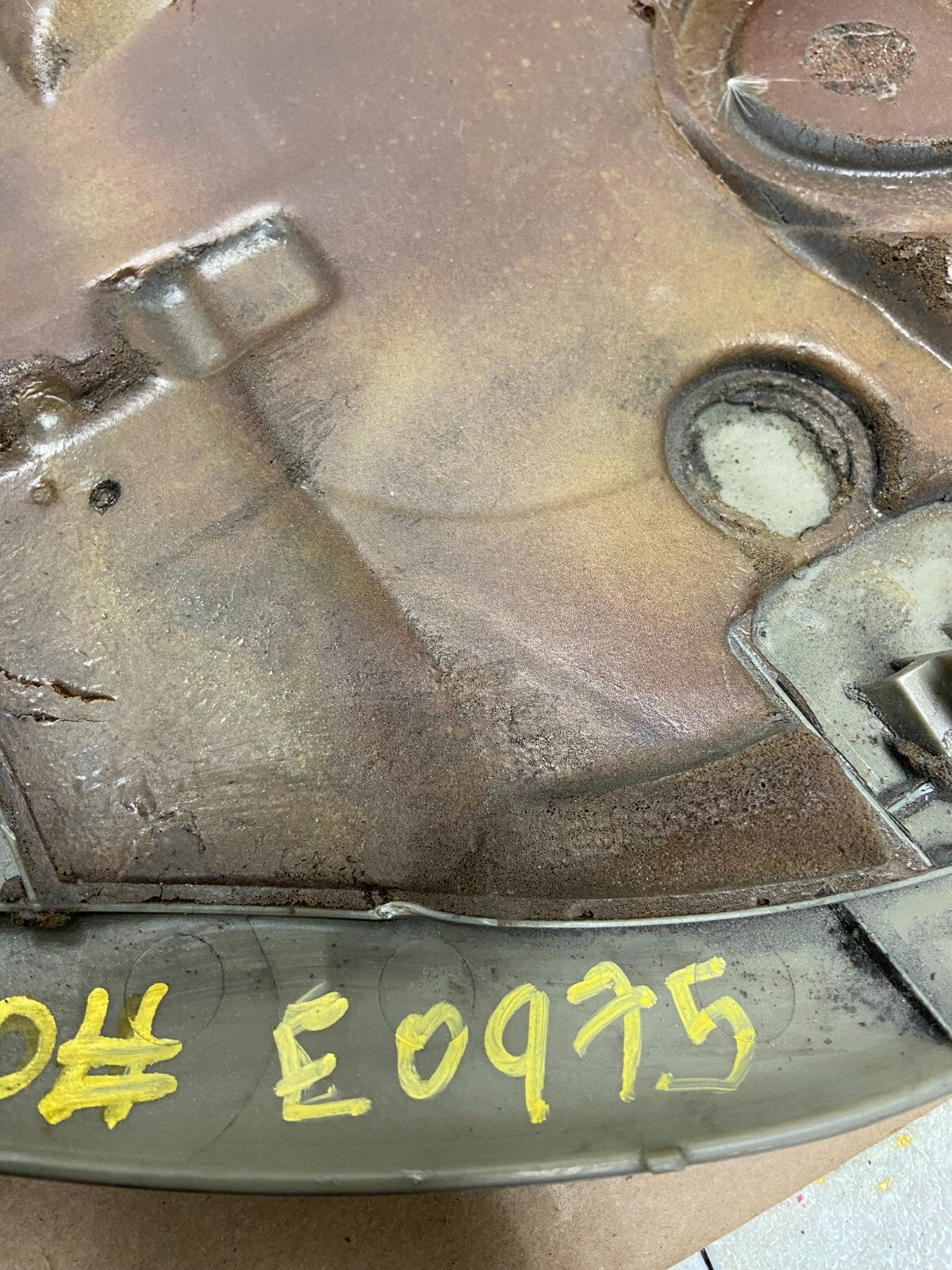 2008 to 2016 Lexus LS600H Hybird Engine Motor Cover OEM E0975 DG14