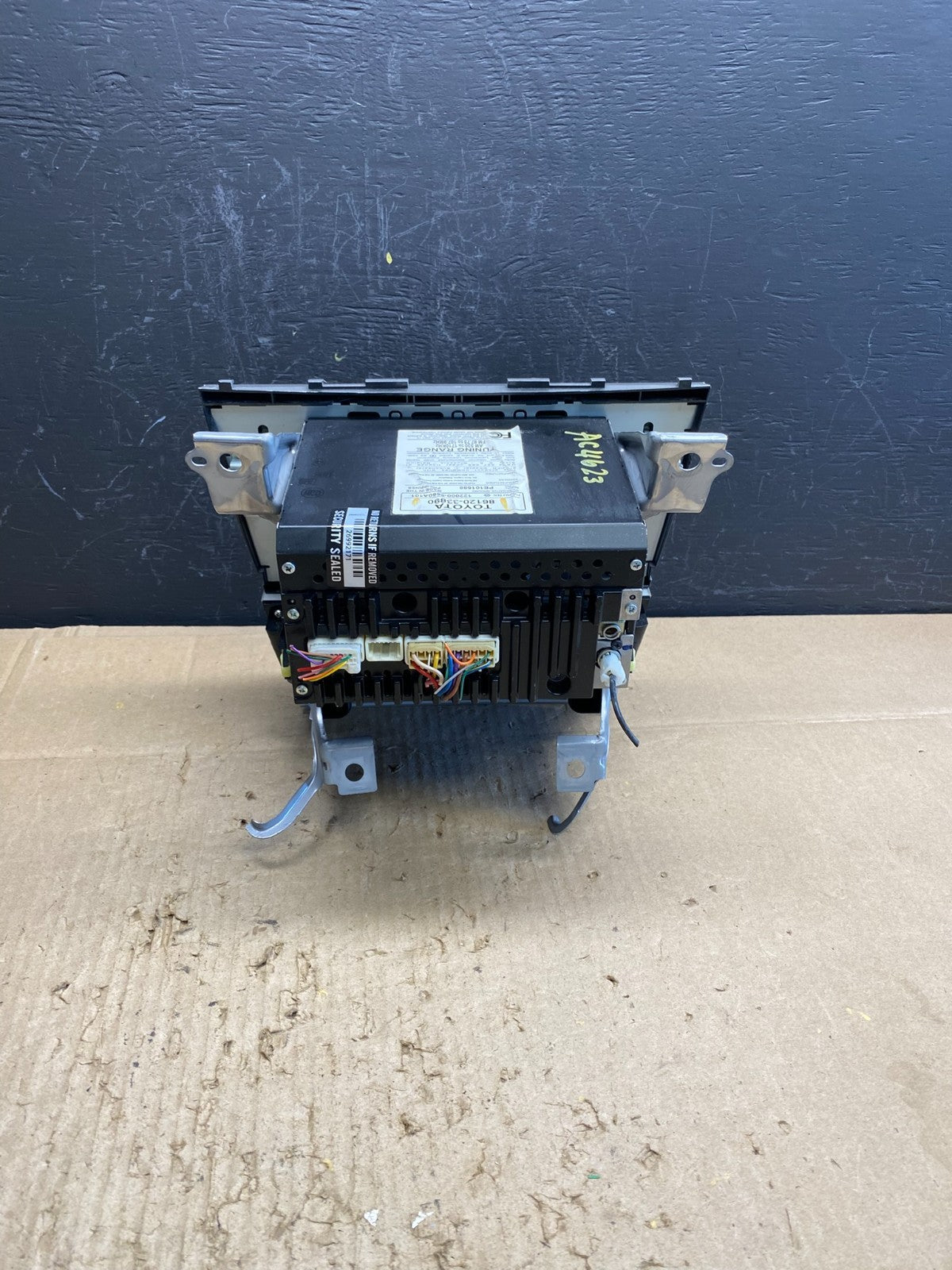 2007 to 2009 Toyota Camry Radio CD Player Climate Control Bezel OEM AC4623 DG3