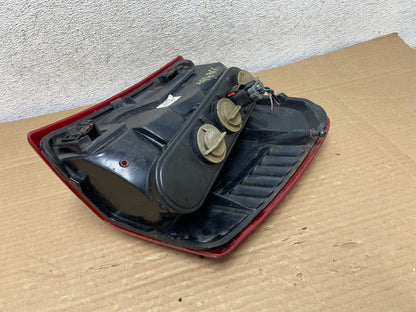 1999 - 2004 Jeep Grand Cherokee WJ Left Driver Lh Tail Light AG8966 DW4