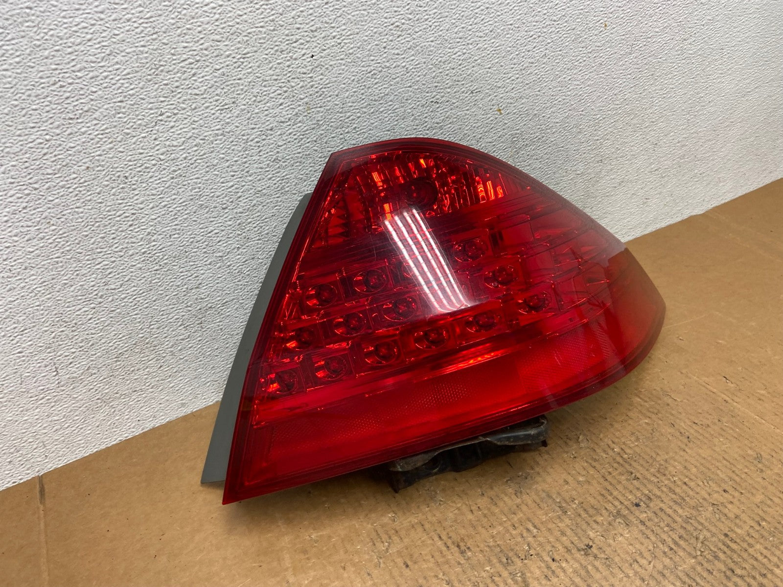 2006 - 2007 Honda Accord Right Passenger Side Tail light AE1351 LK2