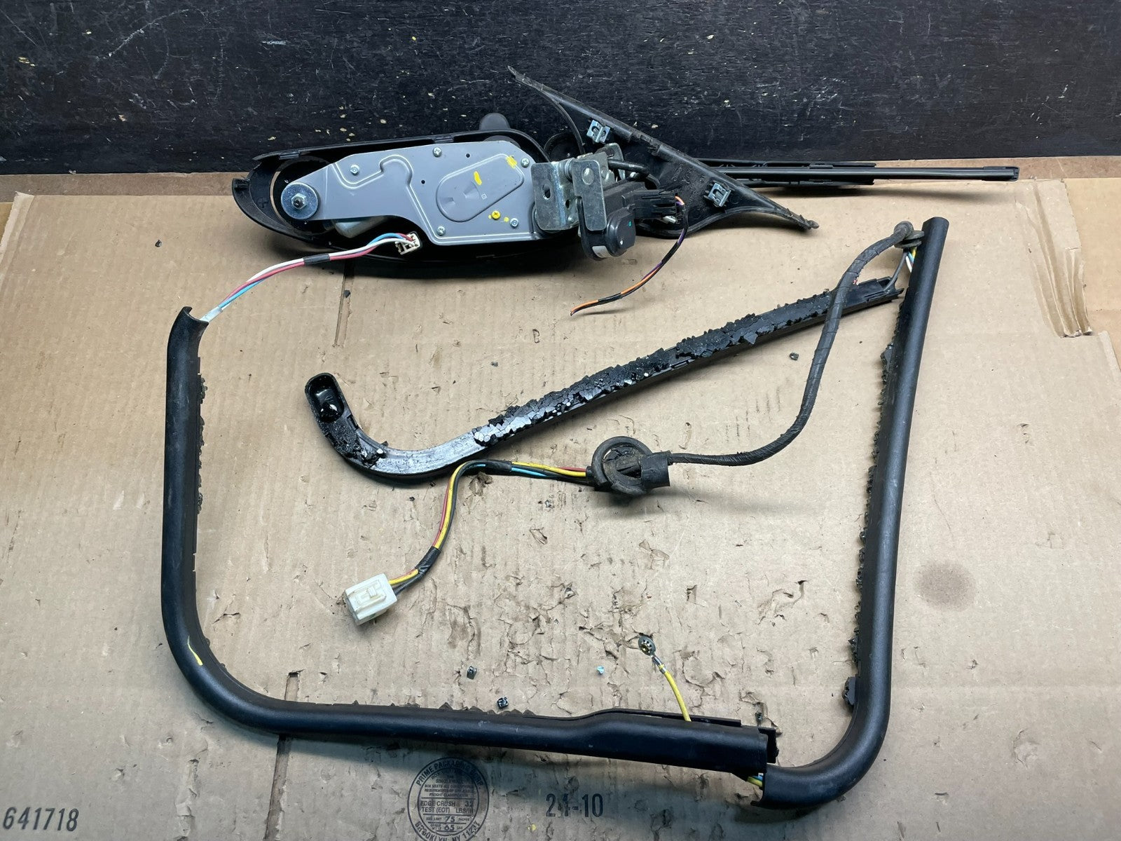 2011-2013 Jeep Grand Cherokee Tailgate Back Door Rear Wiper Motor Wiper V8815 DG4