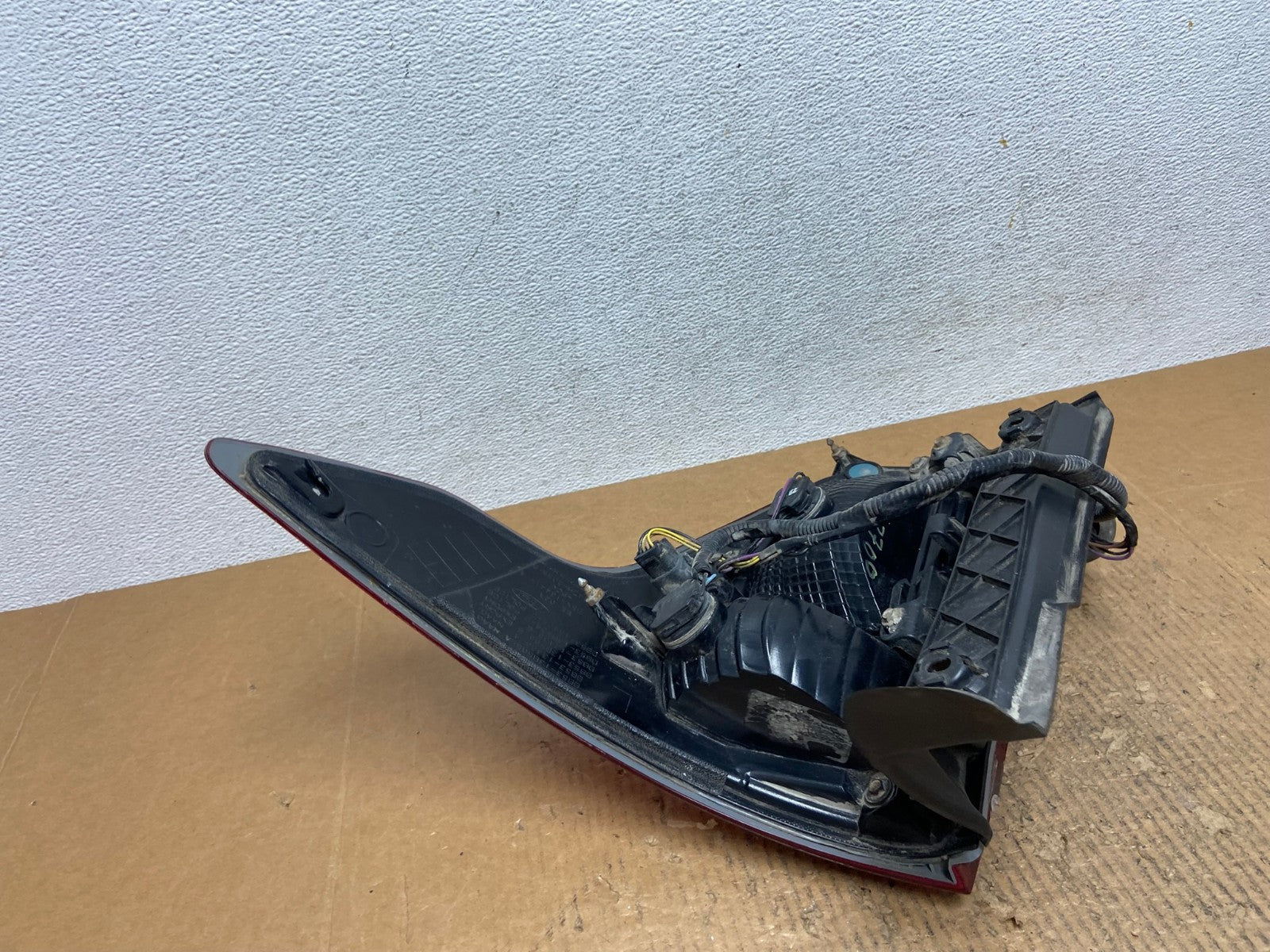 2011 2012 2013 2014 2015 Ford Explorer Left Driver LH Side Tail light AE2700 LK5