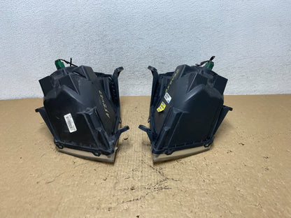 2008 to 2010 Dodge Caravan Left+Right Set Side Halogen Headlights AF8422 DW9