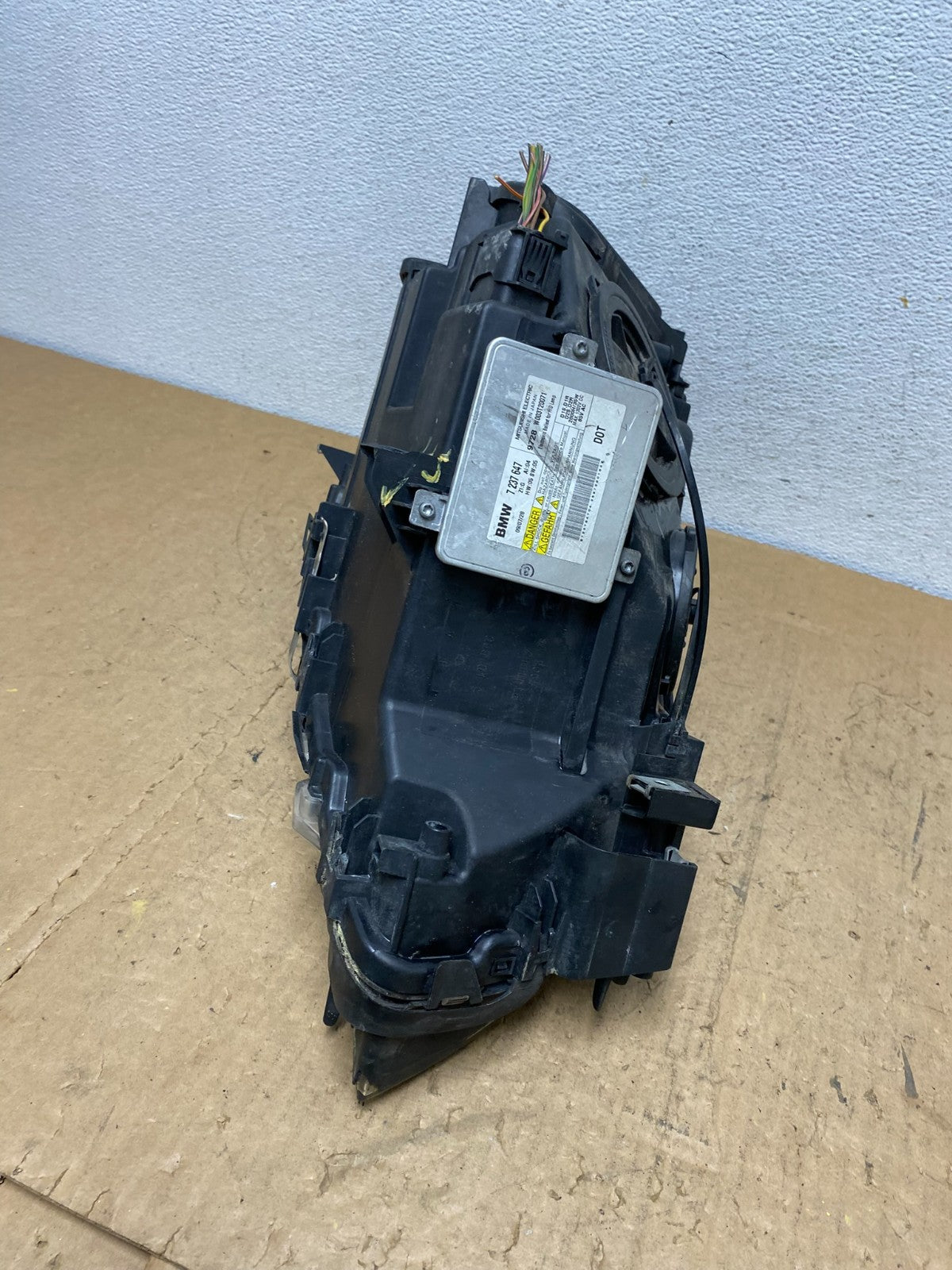 2009-2012 BMW 7-Series 740i 750i Left Driver LH Xenon HID Headlight AD07076