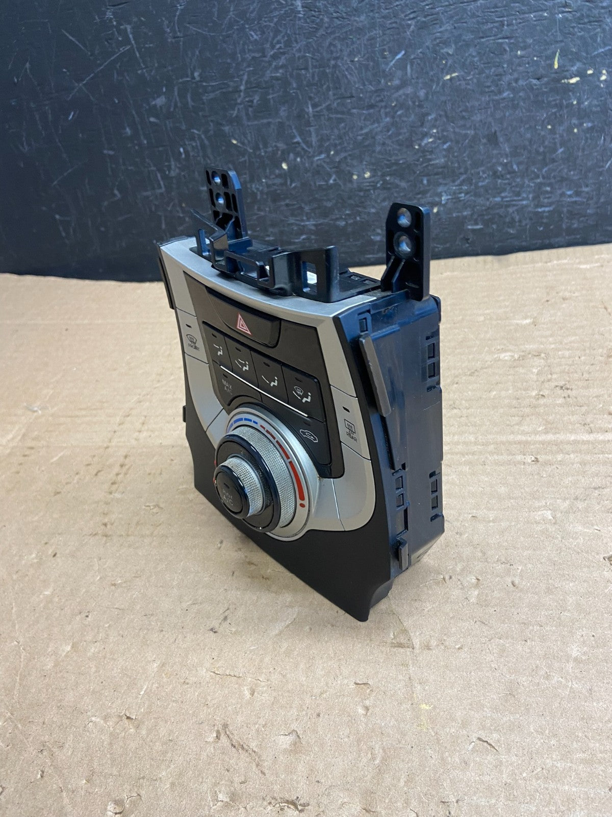 2011 - 2013 Hyundai Elantra Center Heater A/C AC Climate Control Panel AF2576 DG2