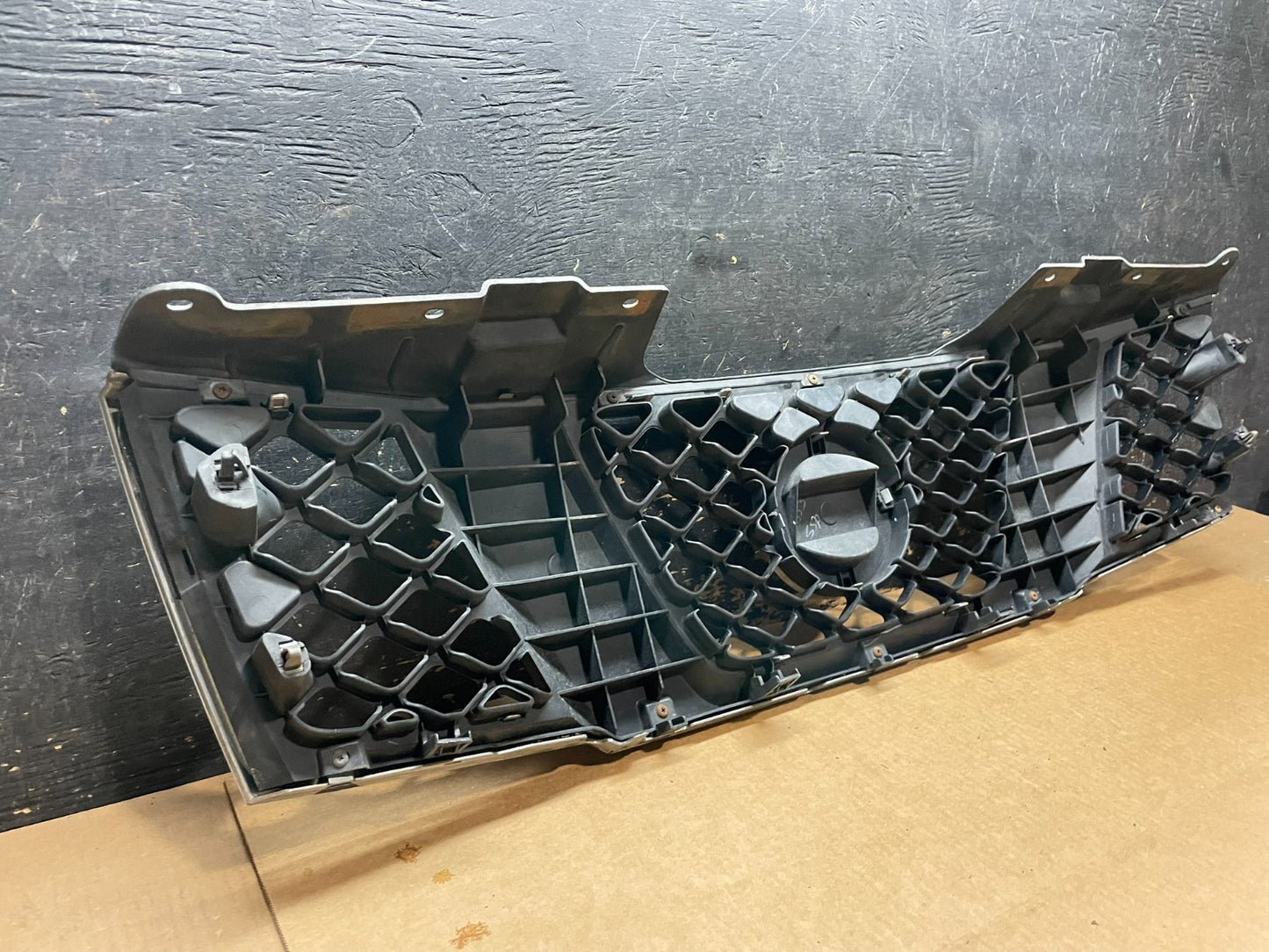 2005 2006 2007 Nissan Pathfinder Chrome Front Upper Grill Grille OEM AA8969 DG8