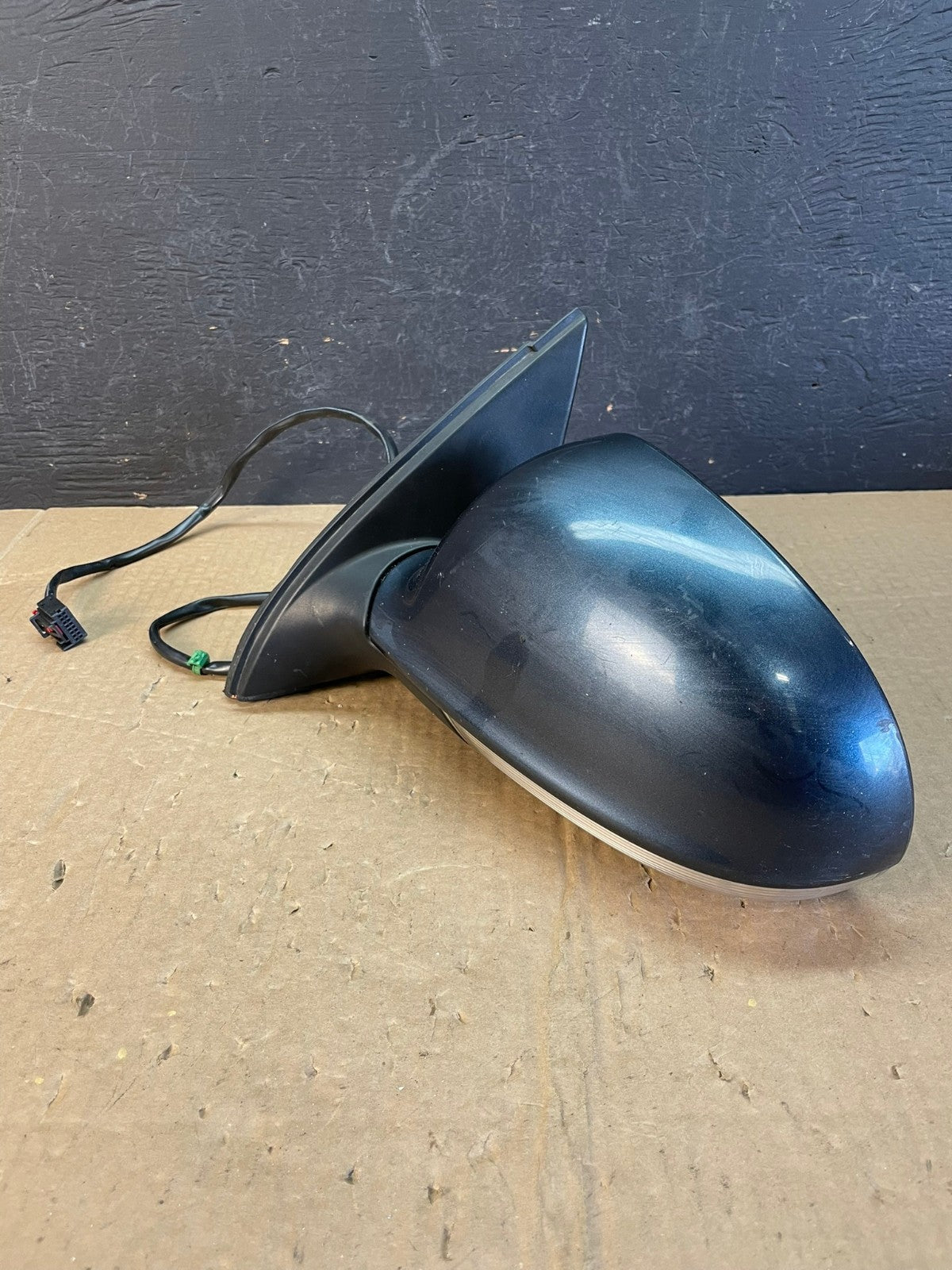2006-2010 Volkswagen Jetta Left Driver View Door Mirror AC9882 LK1