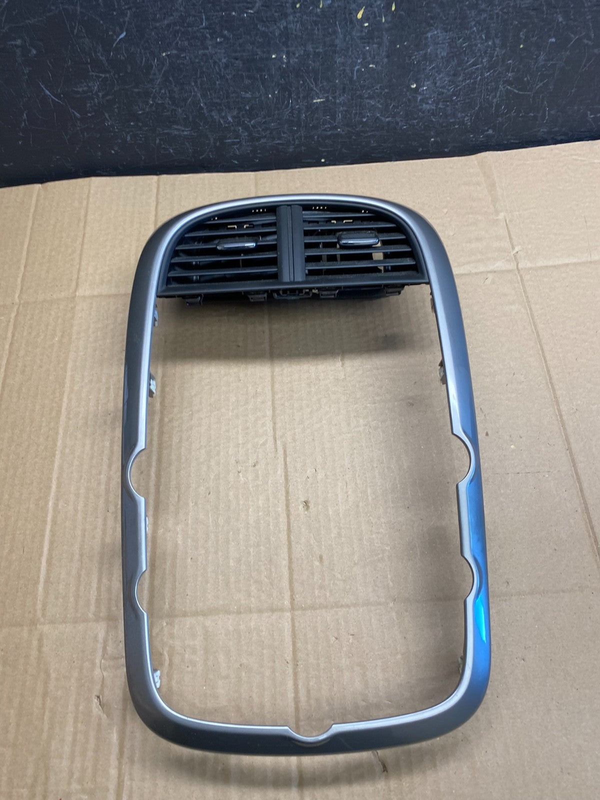2013-2016 Chevrolet Malibu Center Radio Switch Air Vent Trim Bezel AC9315 DG0