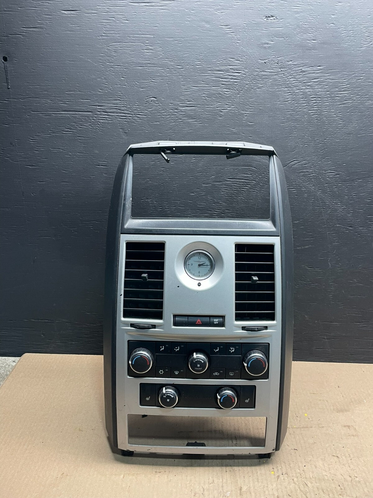 2008-2010 Dodge Grand Caravan Radio Bezel Climate Control Heat AC Heater E14390