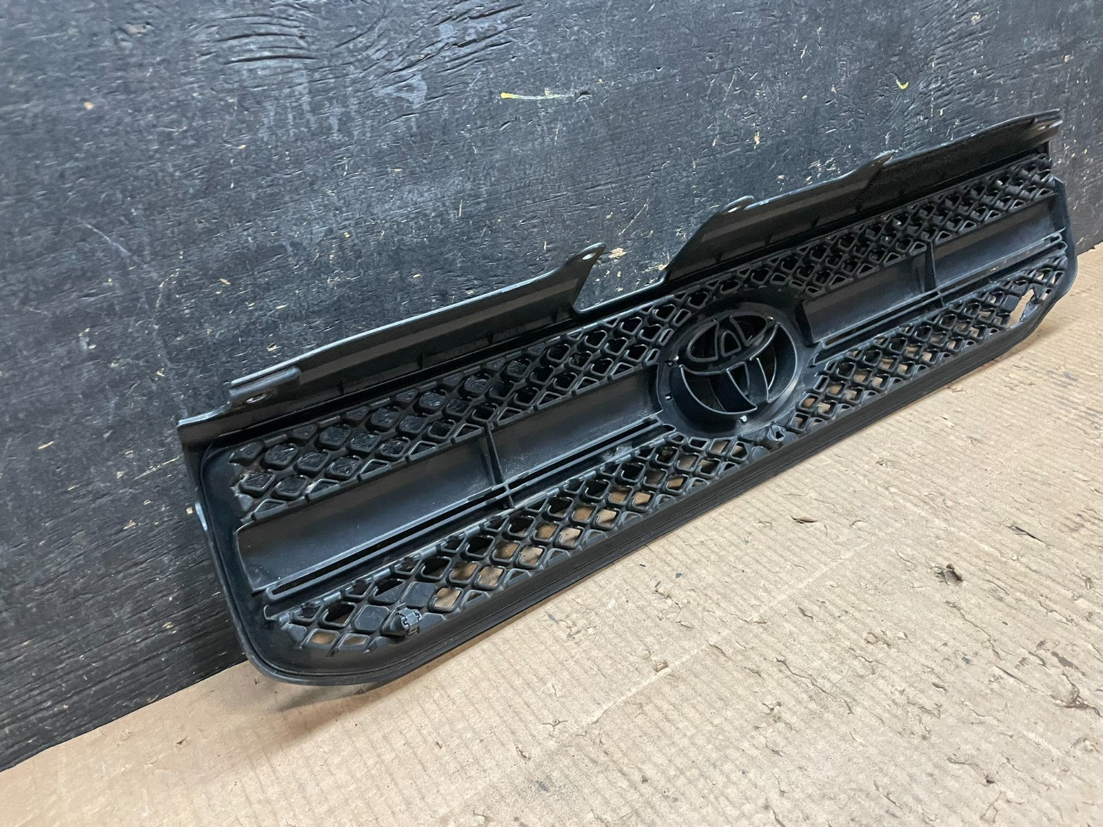 2004 2005 Toyota RAV4 Front Upper Grill Grille DG1 Oem Y6514 DG5