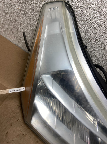 2008 2009 2010 2011 Ford Focus Right Passenger Rh Side Headlight Y8650 DW4