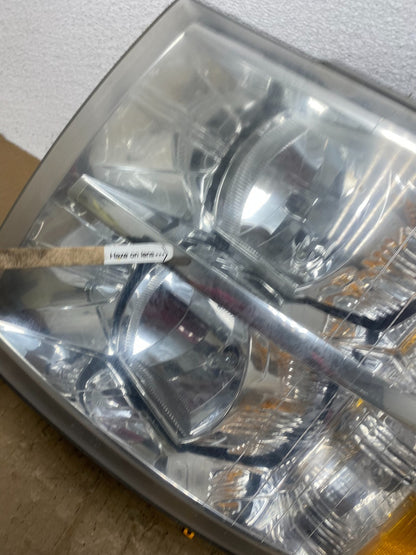 2007 to 2014 Chevrolet Silverado Left Driver Lh Side Headlight Oem AB8442 DW4