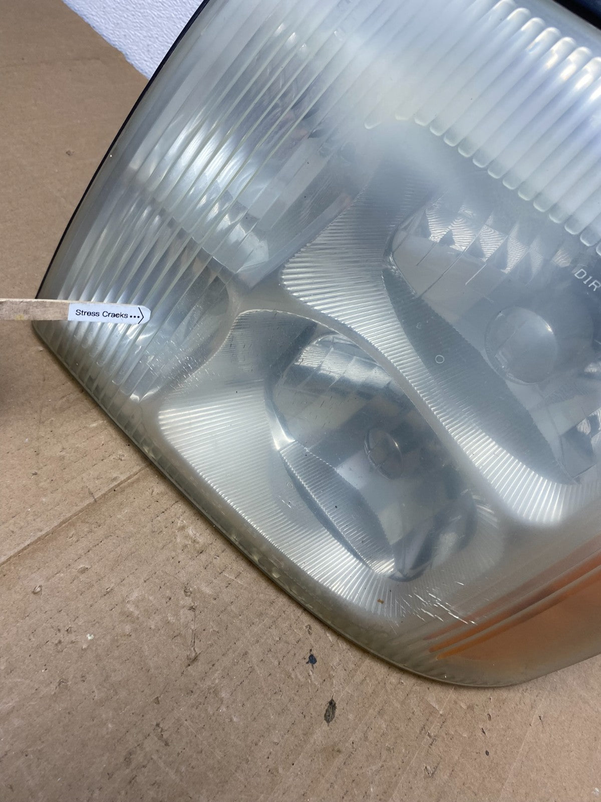 2002 to 2006 Cadillac Escalade Left Driver Lh Xenon HID Headlight Oem AB8136 DW3