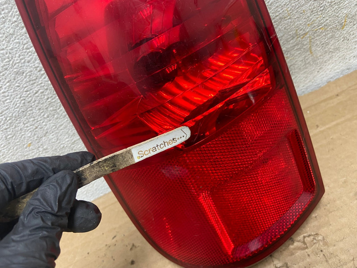 2008 to 2016 Ford F-250 F250 Left Driver LH Side Tail Light AH9207 LK3