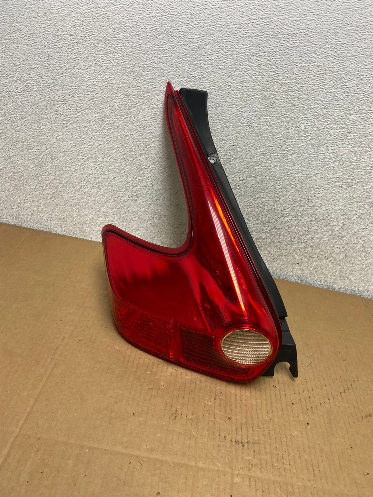 2011 to 2014 Nissan Juke Left Driver LH Side Tail Light AD0829 LK0