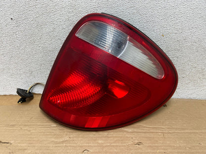 2004 - 2007 Dodge Grand Caravan Right Passenger Side Tail Light AG8341 LK0