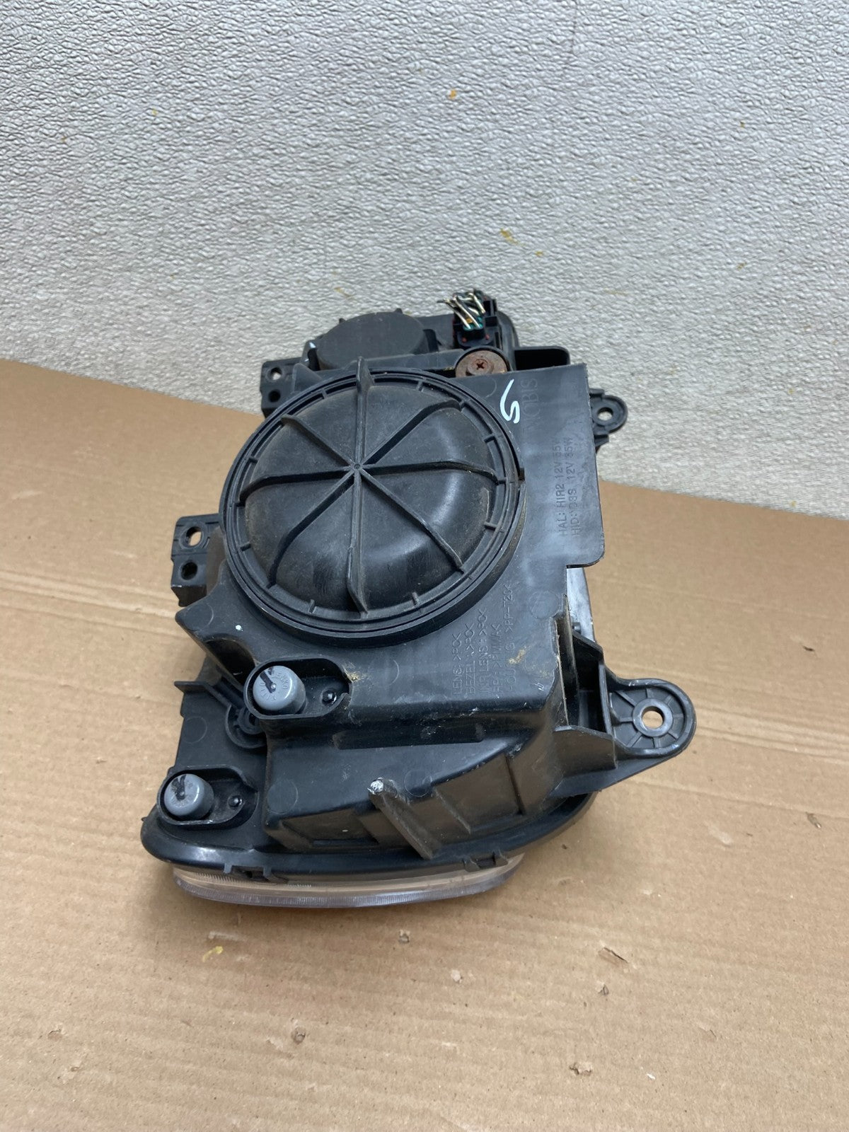 2011 to 2014 Chrysler 300 Left Driver LH Halogen Headlight OEM AB0981 DW8