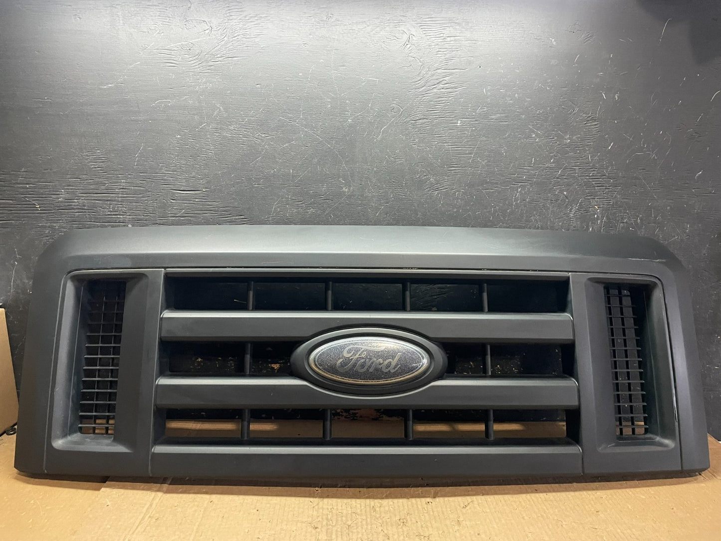 2008 to 2014 Ford Econoline E150 E250 Front Upper Chrome Grill Grille AB3168 DG0