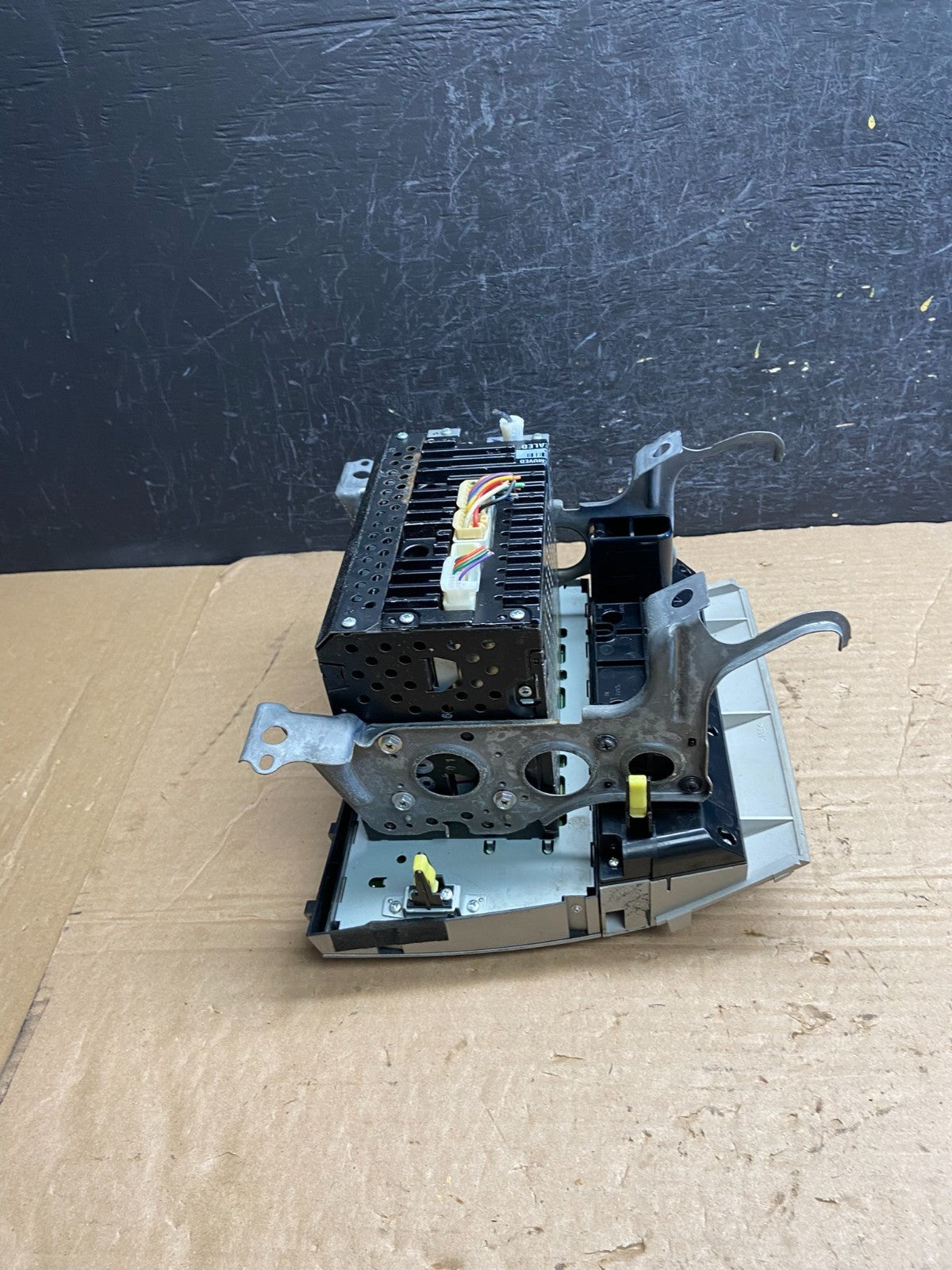 2007 to 2009 Toyota Camry Radio CD Player Climate Control Bezel AF2140 DG2