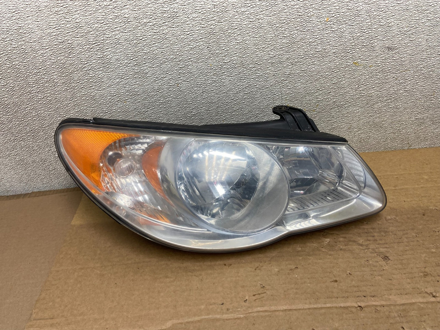 2007 2008 2009 2010 Hyundai Elantra Right Passenger Side Headlight OEM AB5145 DW0