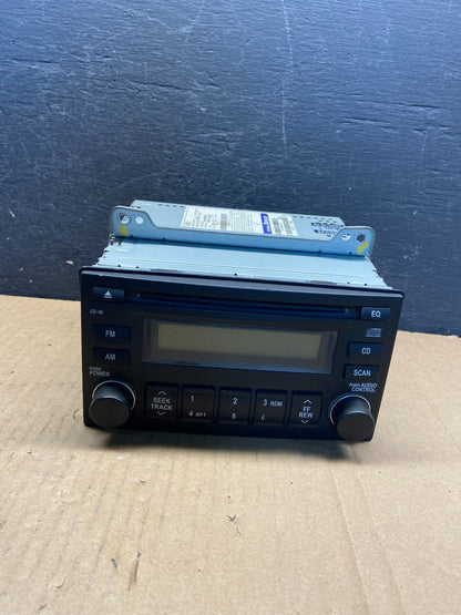 2007 - 2009 Kia Sedona Entourage Radio Stereo Receiver AM FM CD Player AG1504 DW0