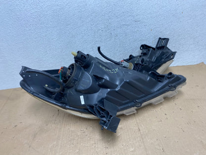 2014 2015 2016 Nissan Versa Note Left Driver LH Side Headlight AE9228 DW9