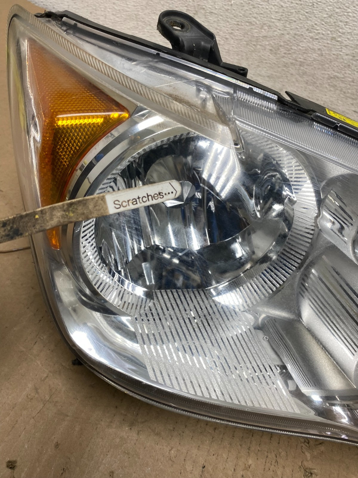 2008 2009 2010 Toyota Avalon Right Passenger Side Xenon Headlight AF3231 DW3