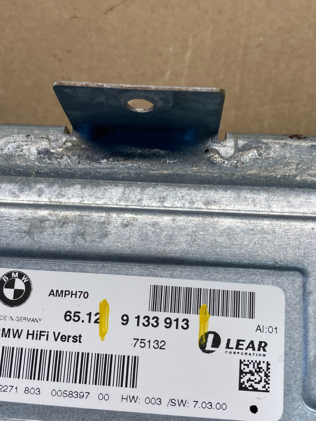 2007-2010 BMW X5 Top HiFi Lear Radio Audio Amplifier Amp OEM Q6876 DG6