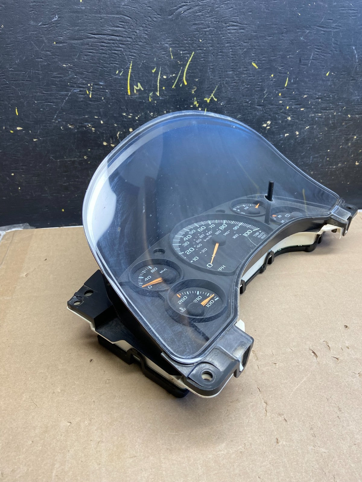 2004 to 2007 Chevrolet Express Speedometer Cluster Gauge OEM AB1881 DG1