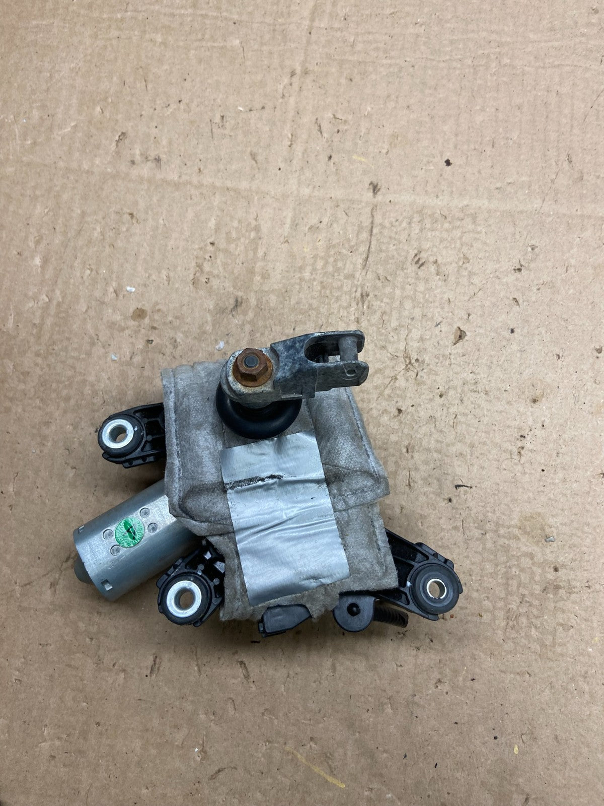 2013-2016 Nissan Pathfinder Back Door Rear Wiper Motor Wiper Blade z0246  DG3