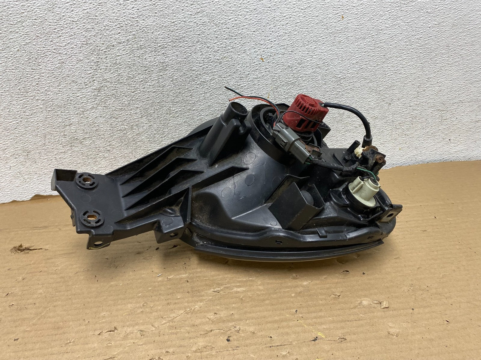 2002 to 2003 Subaru Impreza Left Driver LH Halogen Headlight AG8205 DW4