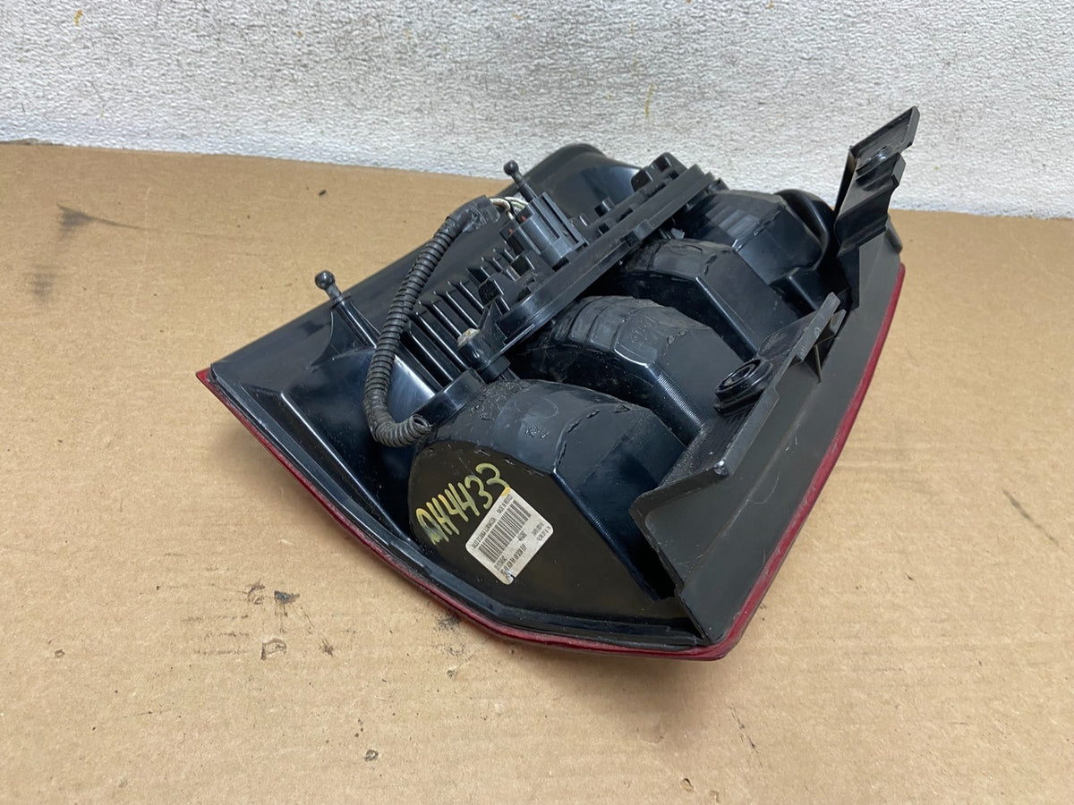 2008 to 2012 Jeep Liberty Right Passenger RH Side Tail Light AH4433 DW5