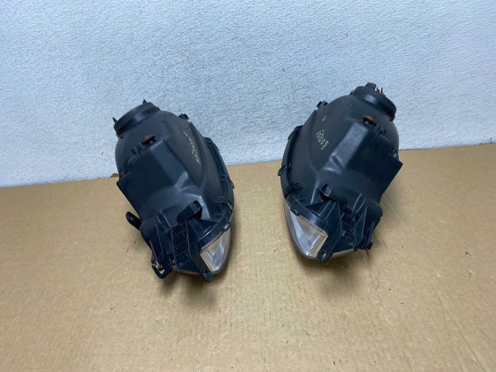 1999-2001 Toyota Solara Left+Right Halogen Headlights AG2008 DW10